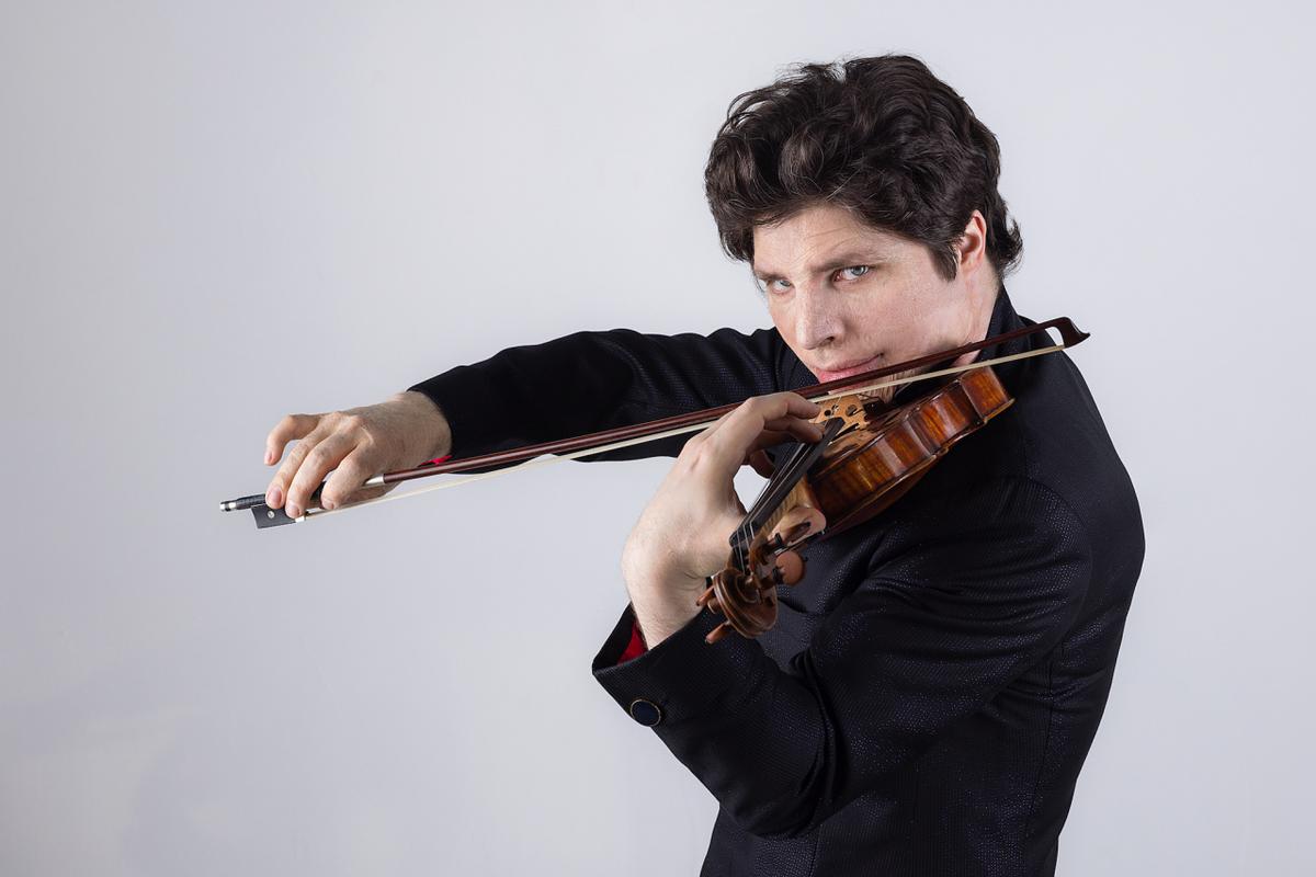 Hadelich, Albrecht & Antwerp Symphony Orchestra
